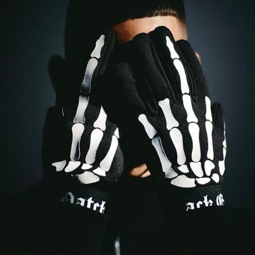 Black Eye Patch SKELETON’S FINGER GLOVES