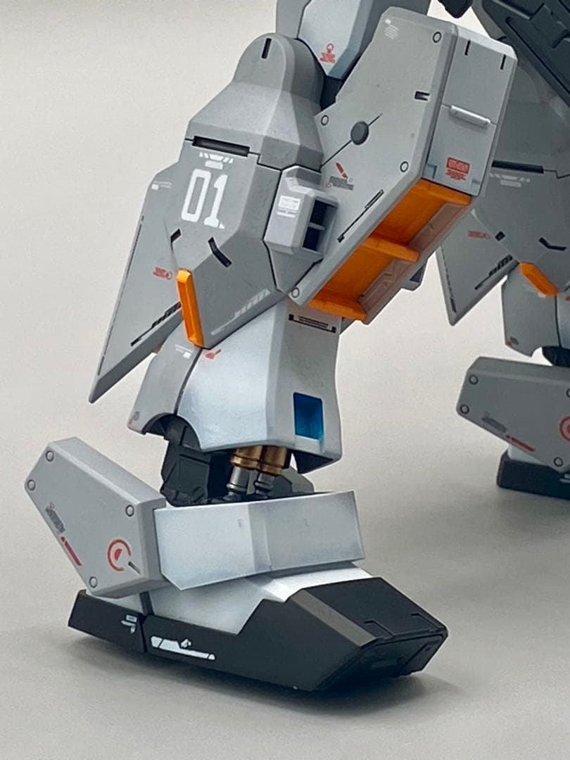 ガンプラ MG ガンダムヘイズル改　ガンプラ完成品　AOZ ゼータガンダム