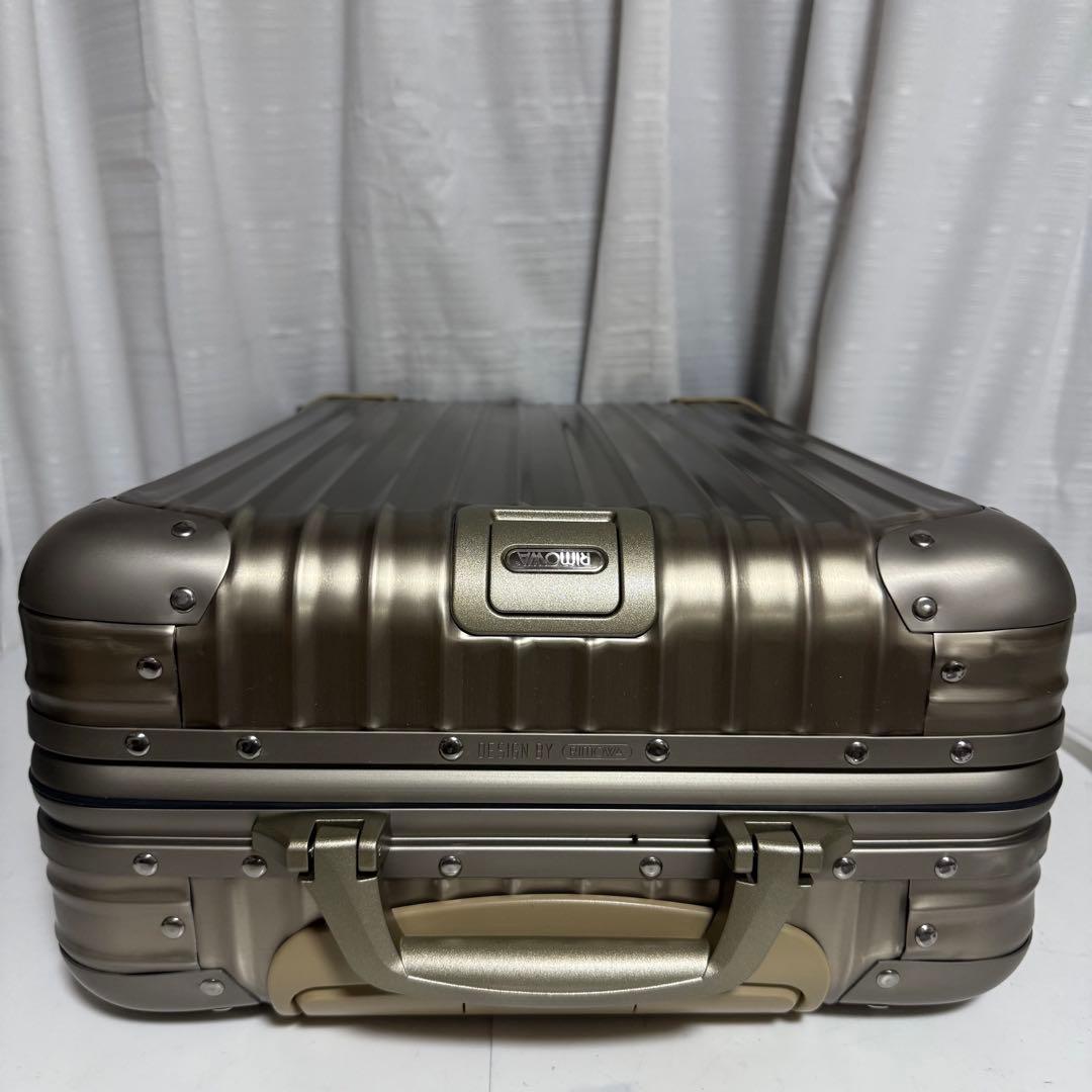 専用⭐️未使用⭐️RIMOWA TOPAS チタニウム　マルチウィール　ゴールド