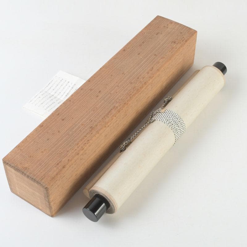 掛軸　前大徳　戸上明道筆　一行書　「薫風自南来」　共箱　C　9794A