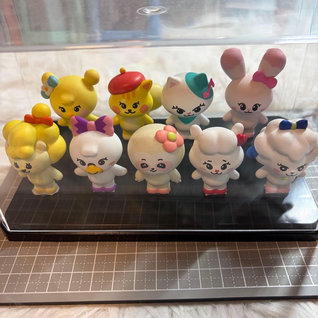 い*読様 NiziU NIZOO フィギュア