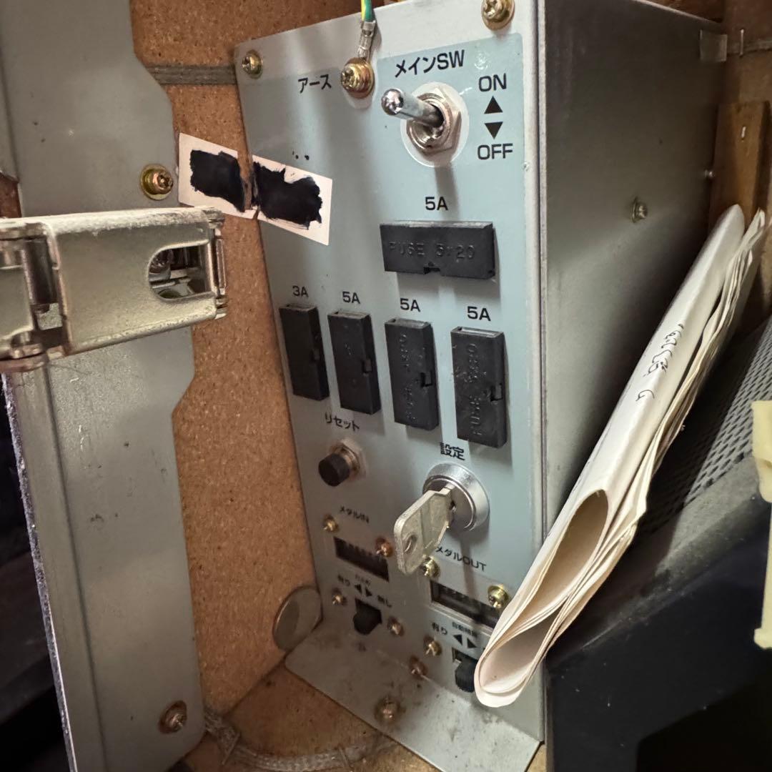 4号機コンチ4X メダル仕様 実動　機械割166%規制マシン　アルゼ ARUZE