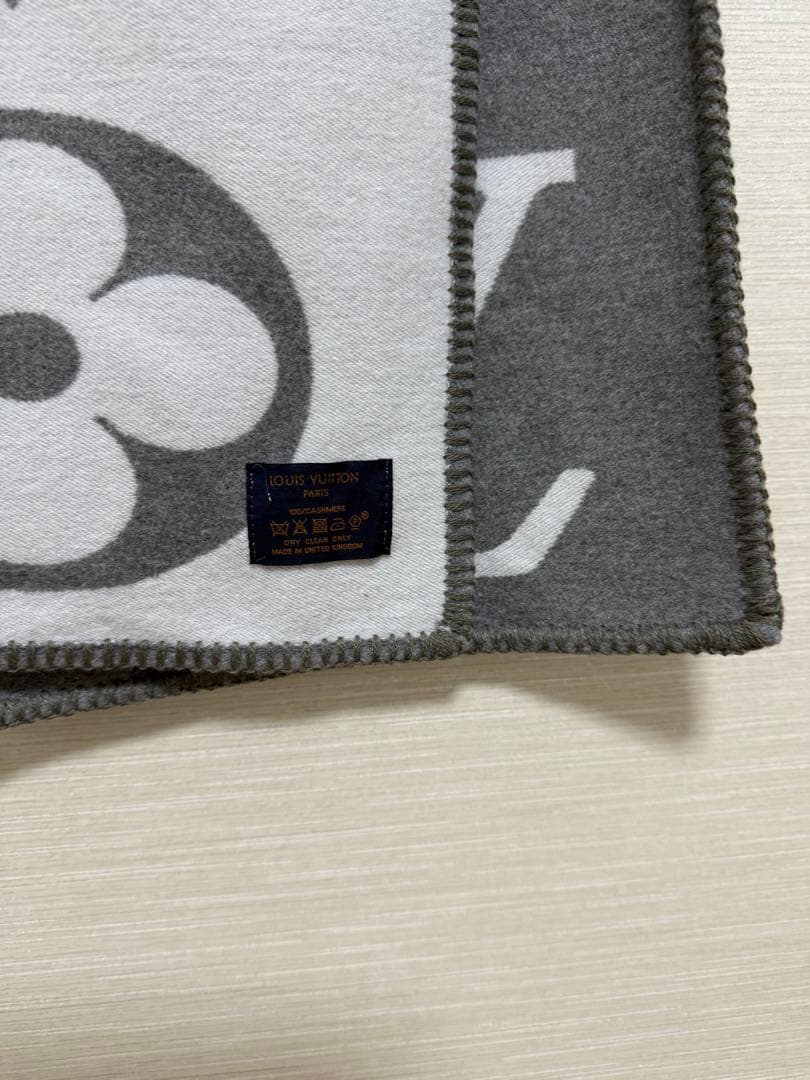 ルイヴィトン エシャルプ・スィートドリーム グレー/ホワイト