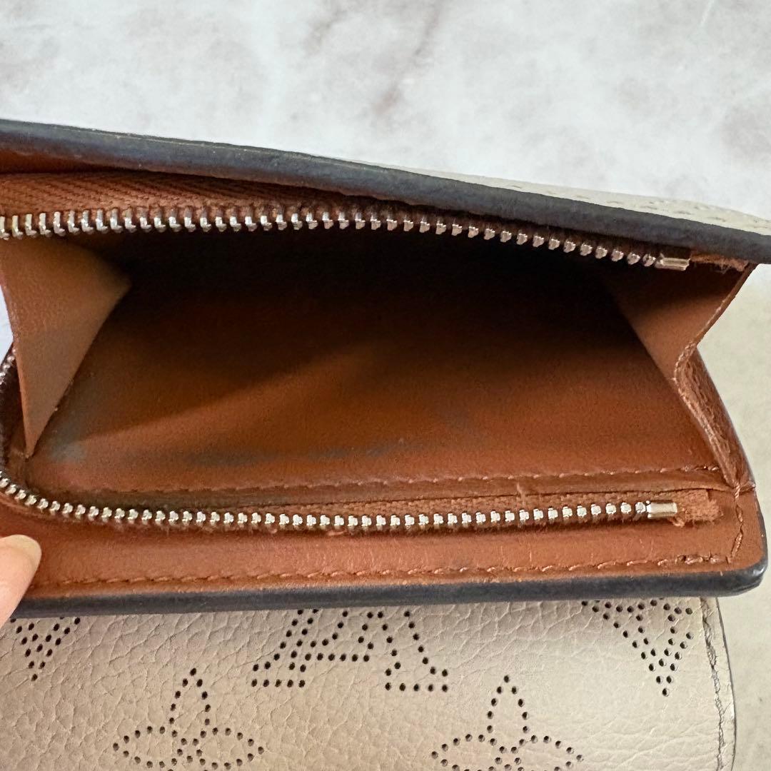 ルイヴィトン 日本限定品　ポルトフォイユ・イリス XS ミニ財布