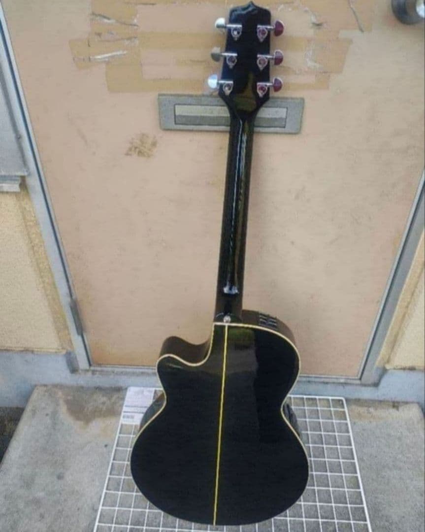 美品 Takamine 100シリーズ BK 型番不明 プリアンプ付きエレアコ