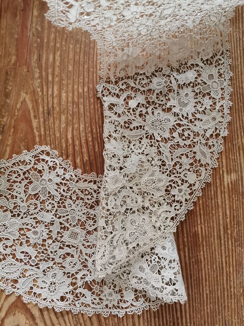 アンティーク イタリア 最上の精緻 ブラーノレース ポワンドヴェニス 付け襟