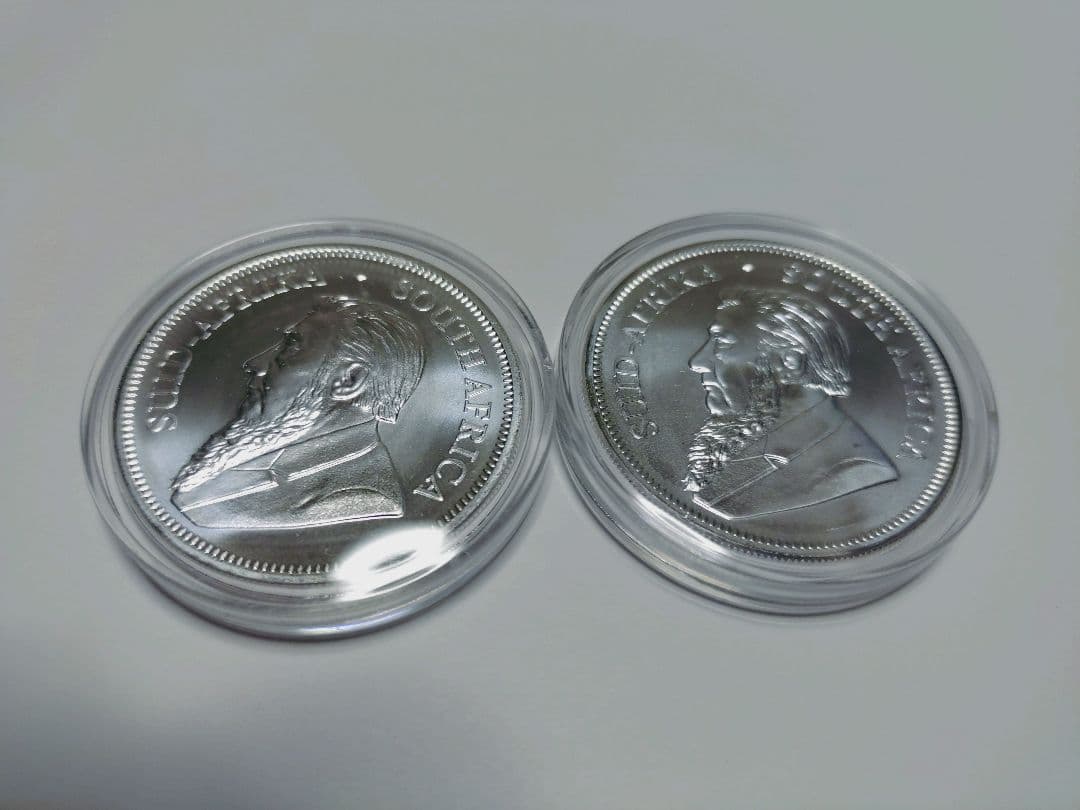 2020年製クルーガーランド銀貨2枚セットケース付き