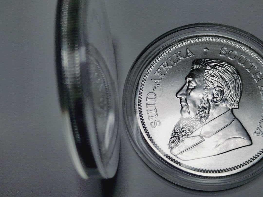 2020年製クルーガーランド銀貨2枚セットケース付き