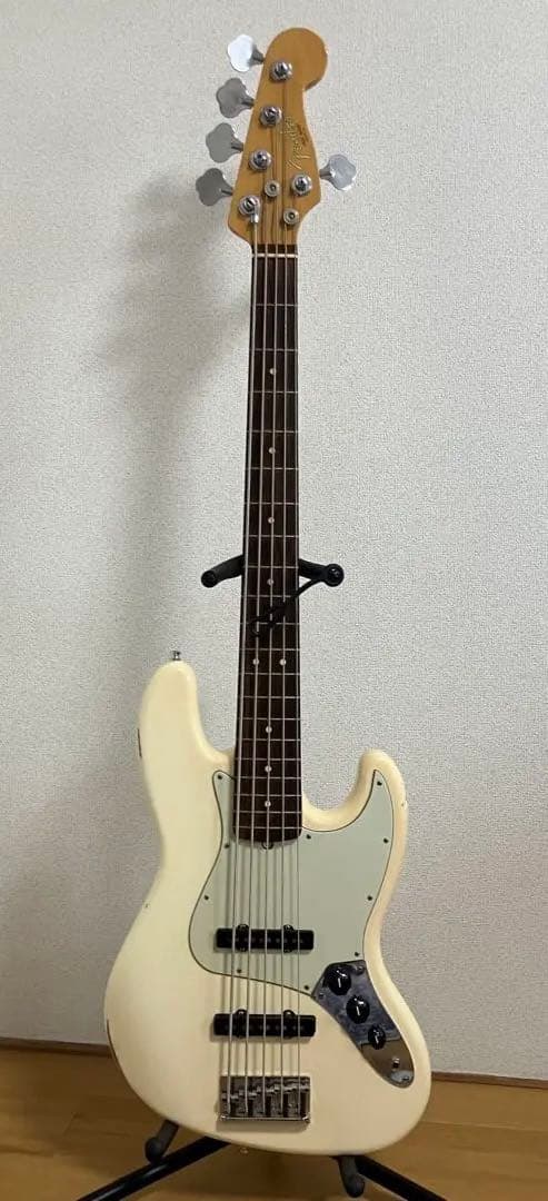 ベース Fender American Professional Jazz Bass V