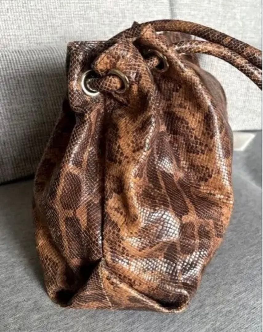 FURLA パイソンレザー バケツ型バッグ