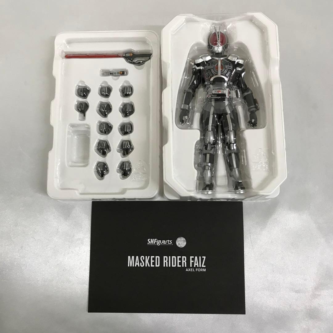 S.H.Figuarts(真骨彫製法) 仮面ライダーファイズ アクセルフォーム