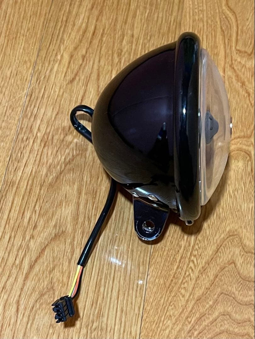 ハーレー！ホーティーエイトの純正ヘッドライト❗️(美品)