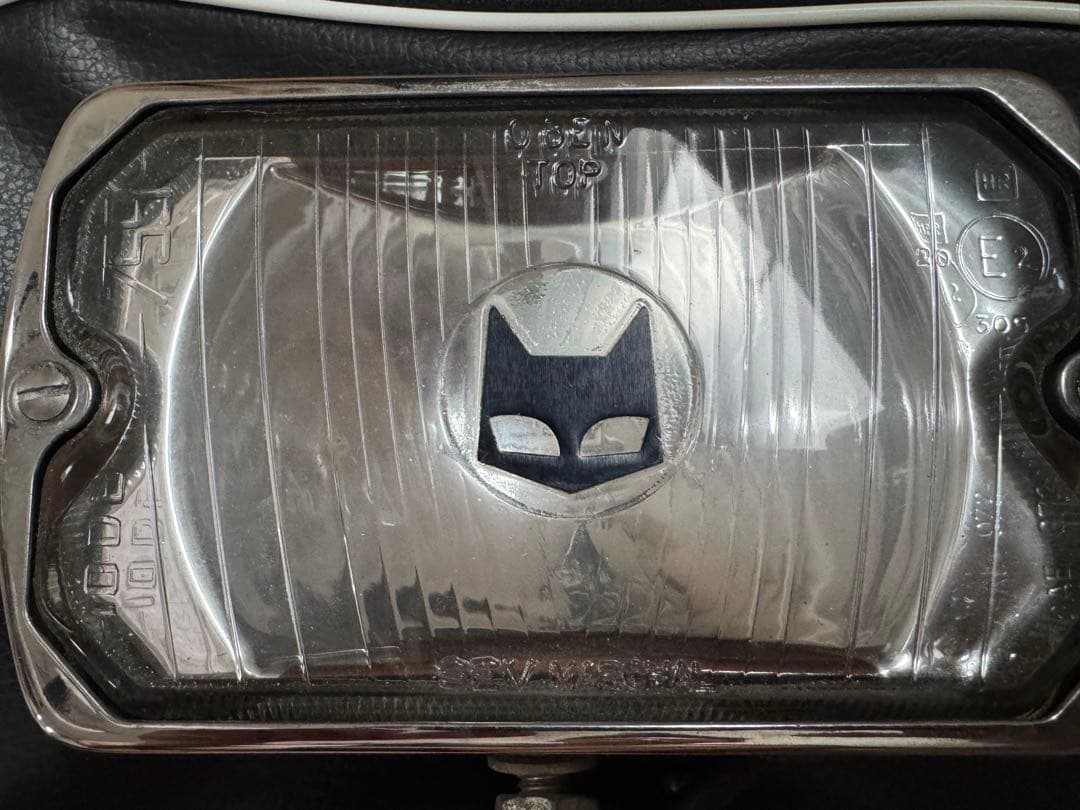 コロリンS.E.V. Marchal フォグランプ ワンズ製Xホルダー