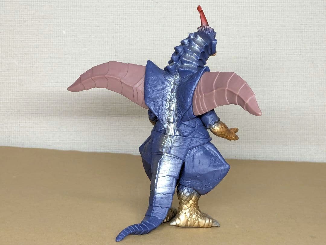 S.H.Figuarts ウルトラマンコスモス＆怪獣 ソフビ4匹＆おまけ