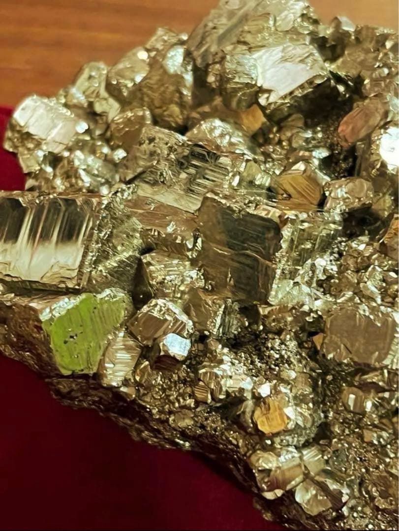 パイライト　黄鉄鉱　非加工天然原石　1,120g