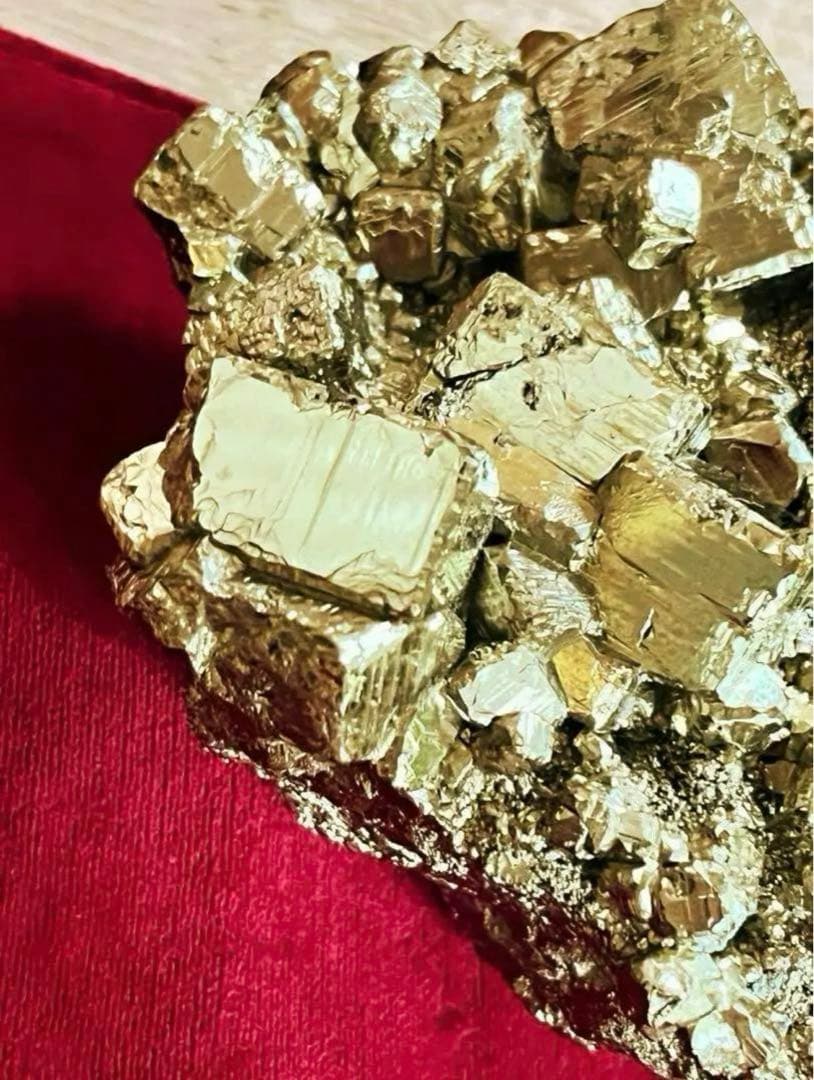 パイライト　黄鉄鉱　非加工天然原石　1,120g