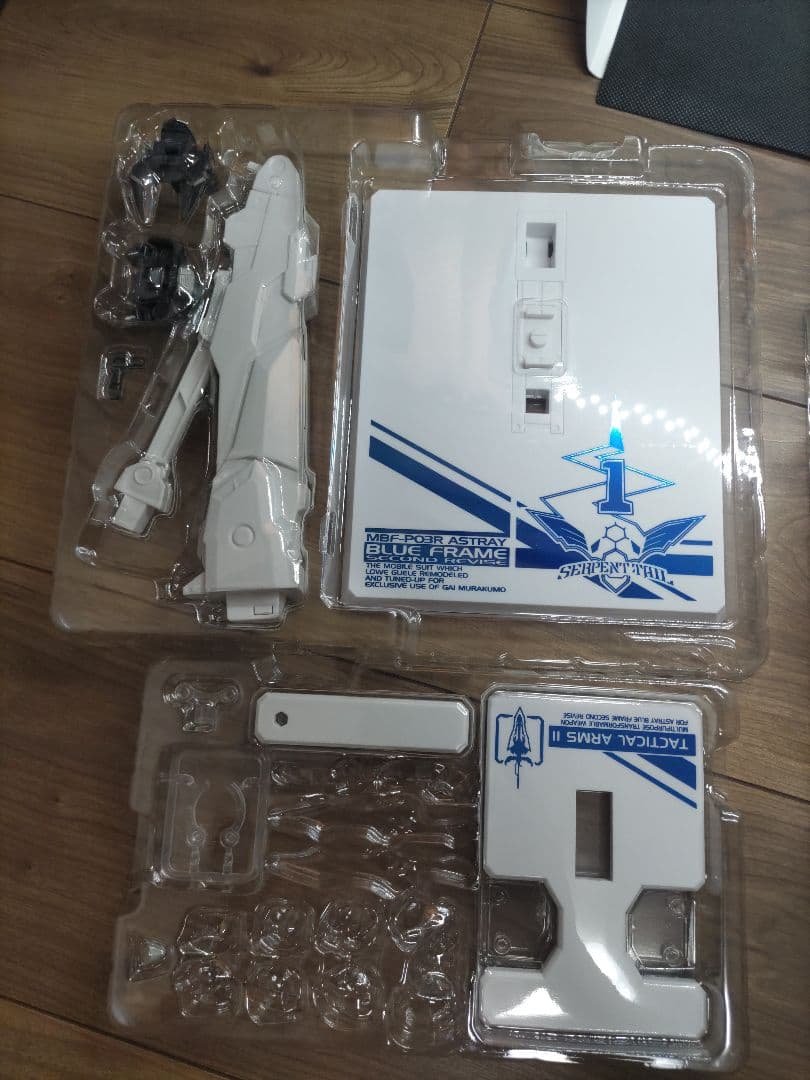 L BUILD ガンダムアストレイブルーフレームセカンドリバイ