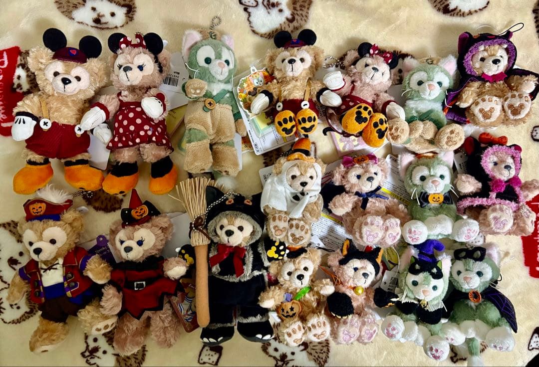 約50個！ダッフィー シェリーメイ ジェラトーニ ぬいぐるみバッジ ストラップ