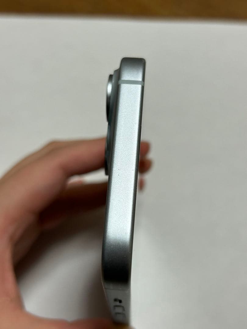 iPhone 15 256GB ブルー 本体