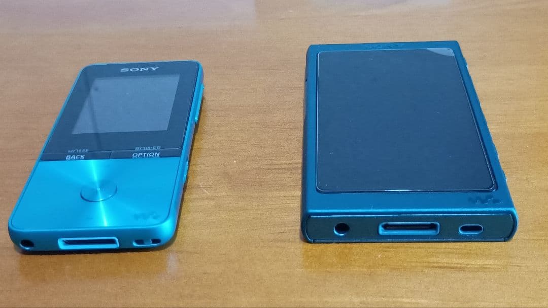 (送料無料) [要商品内容確認] ウォークマンSシリーズ 初音ミク モデル 中古