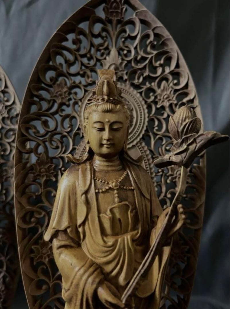 n*i様 総柘植材　仏教工芸品　時代彫刻　一刀彫　極上彫　木彫仏像　阿弥陀如来三