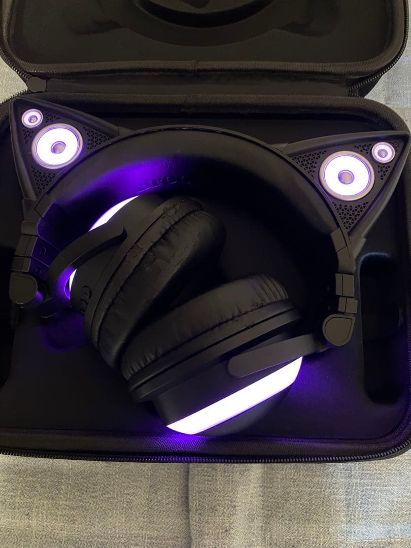 Brookstone Cat Ear Headphones 第二世代