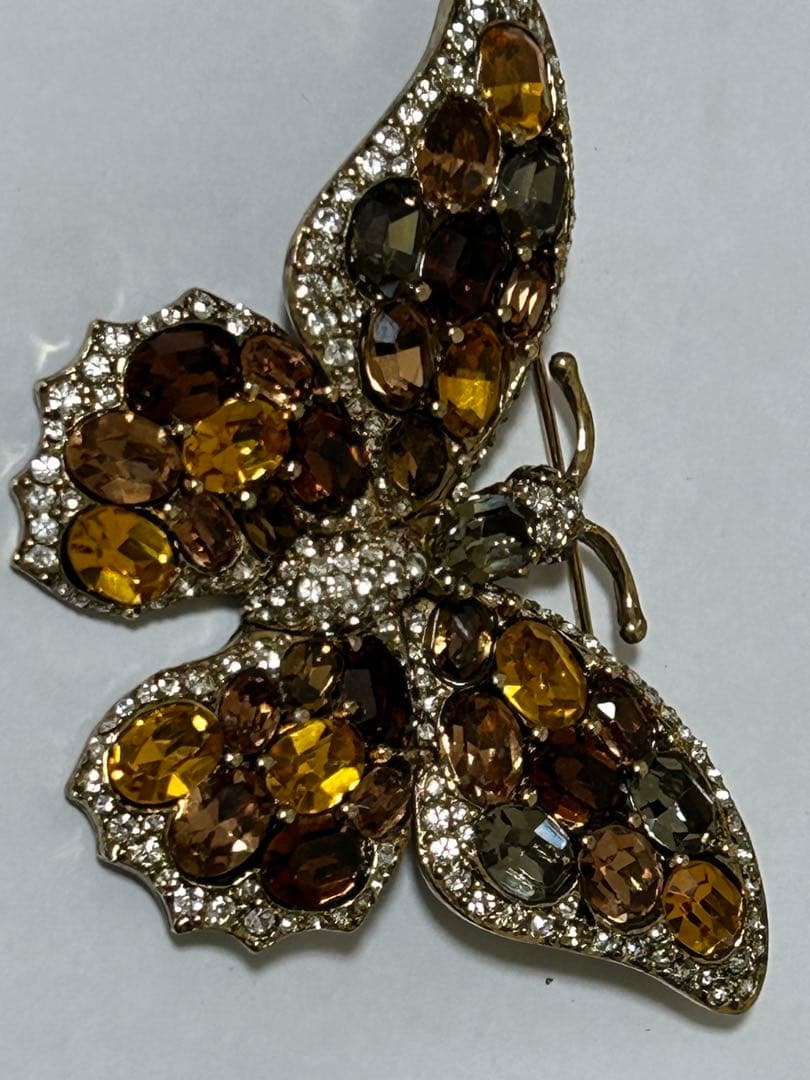 CINER ヴィンテージ　蝶々のブローチ