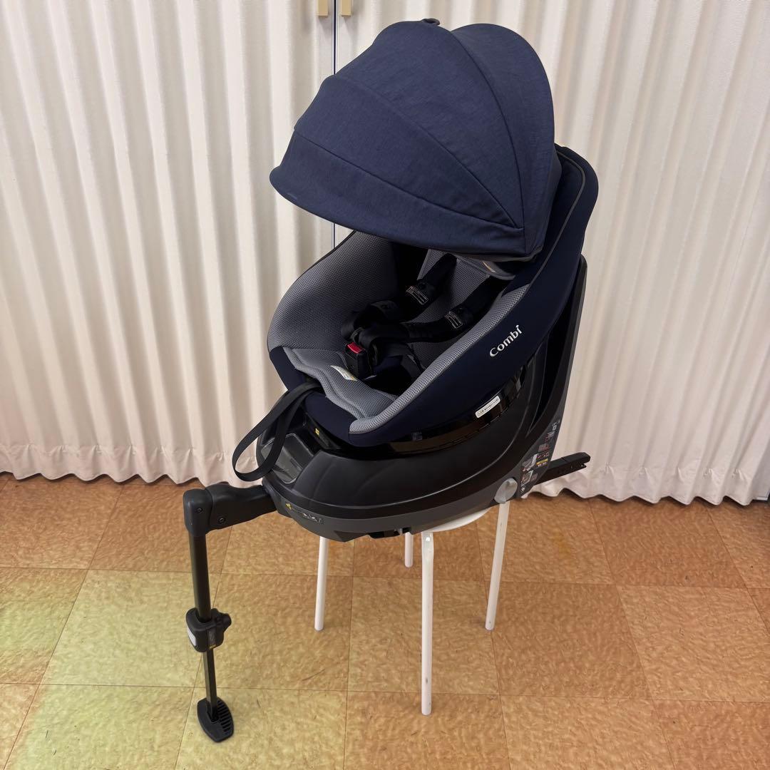 クリーニング済　☆美品☆　コンビ　クルムーヴ　アドバンス　ISOFIX　ネイビー
