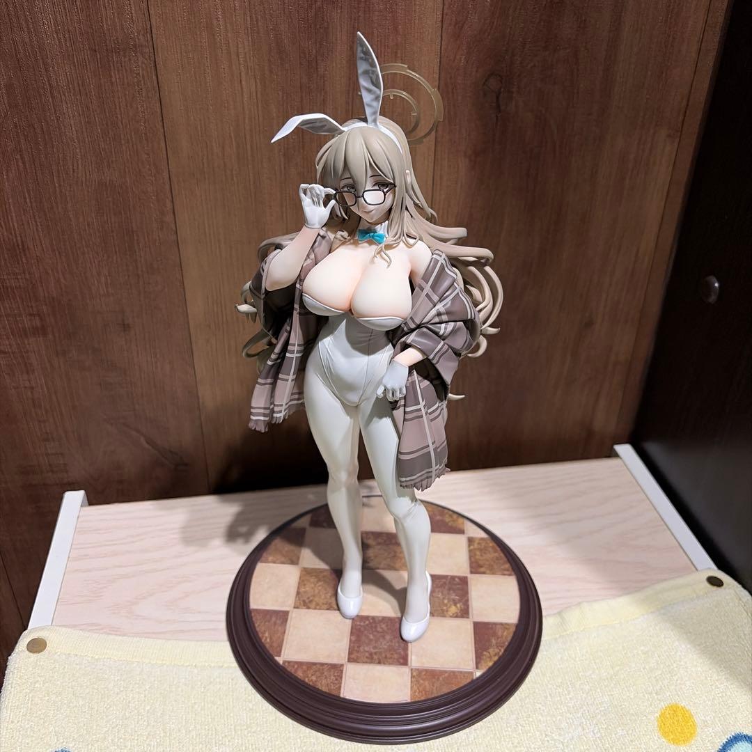 ブルーアーカイブ　1/7 アカネ　バニーフィギュア