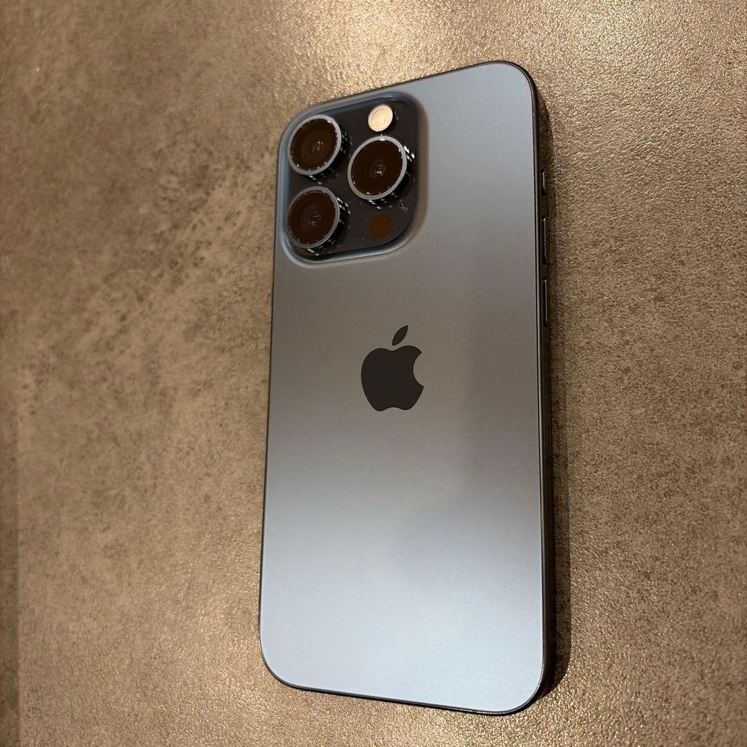 Apple iPhone 15 Pro 本体　ブルーチタニウム