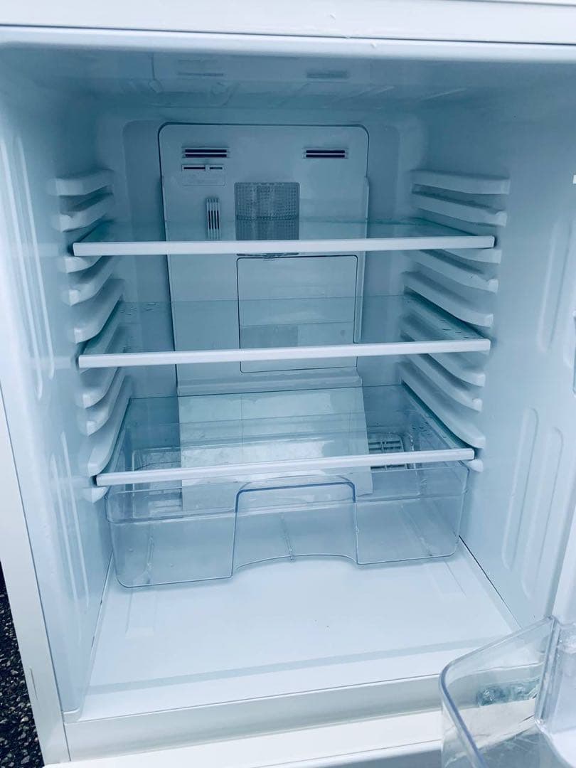 ✅ユーイングノンフロン冷凍冷蔵庫✅ ✅UR-F110H✅