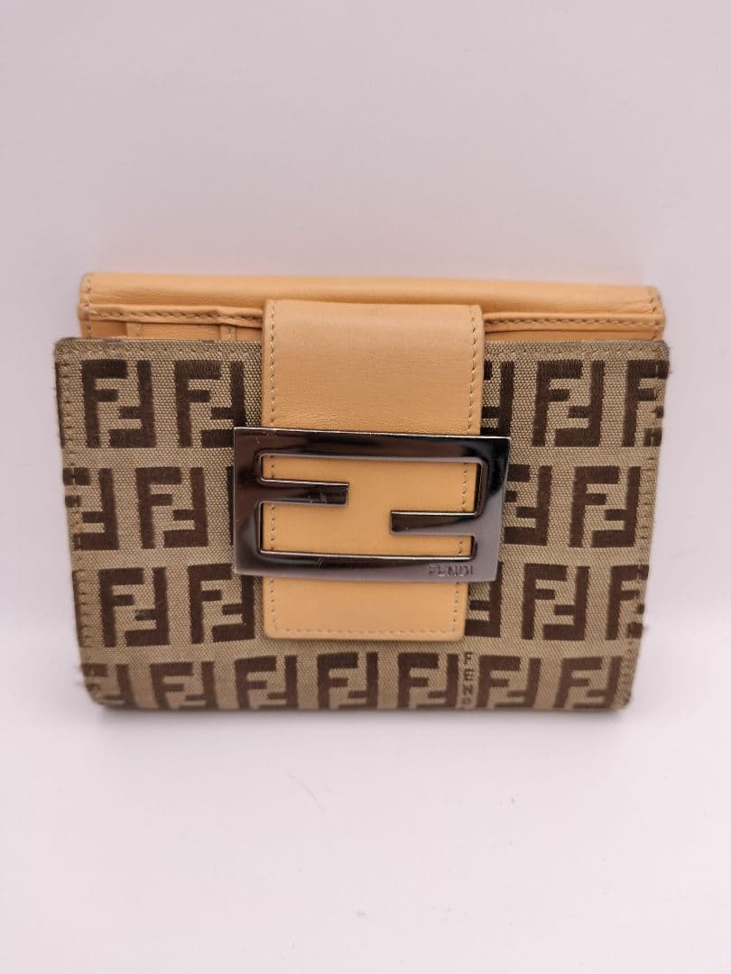 【最終値下げ】Fendi 二つ折り財布 ベージュ キャンバス/レザー