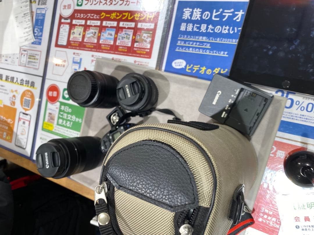 【カメラ5点セット】Canon EOS 70D レンズ4本 カメラバッグ付き