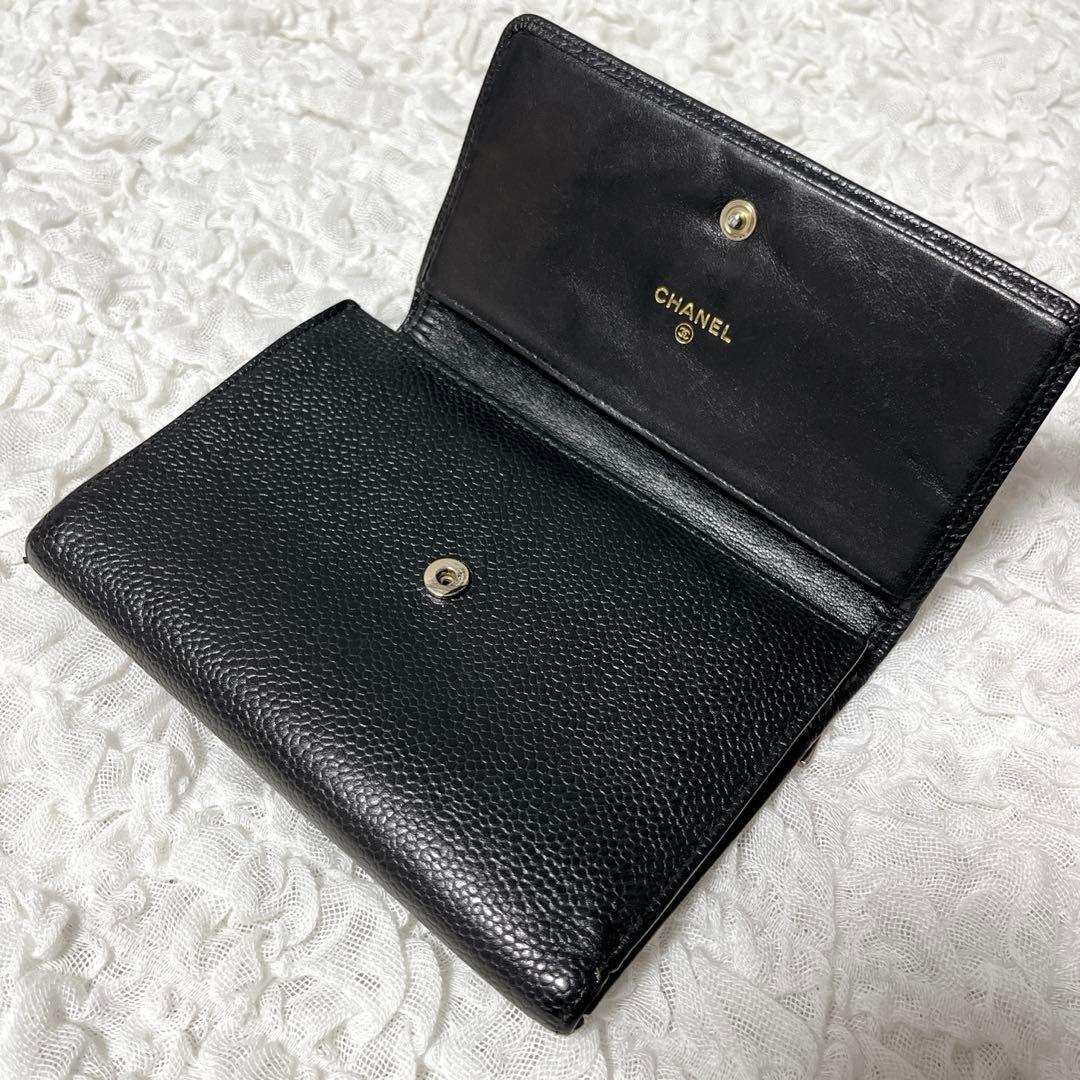 CHANEL ブラック　レザー 三つ折り財布　キャビアスキン　ギャランティカード