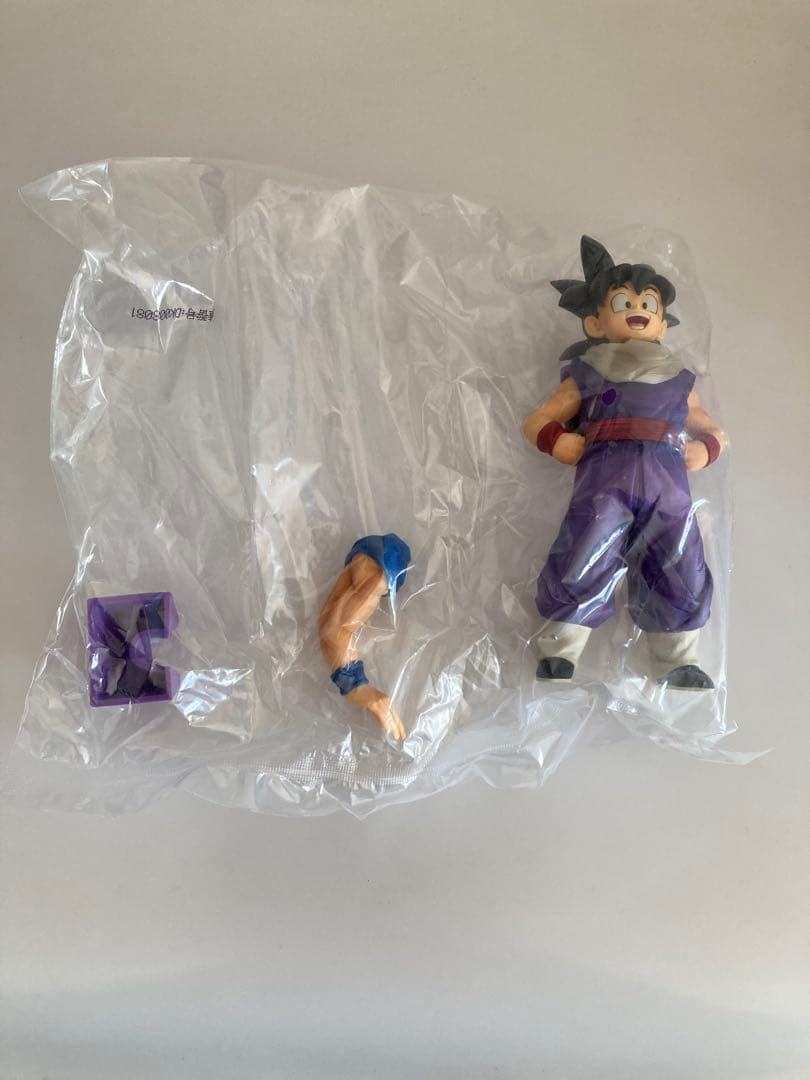 y*0様 中古未開封、ドラゴンボールZ造形駅伝SON GOKU孫悟空：少年の2体