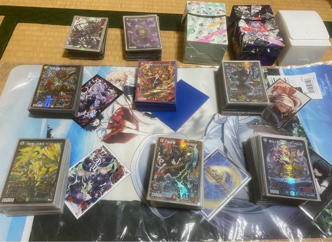 デュエマ 引退品 (スリーブ付き) デッキ6つ 、デッキケース 、プレイマット