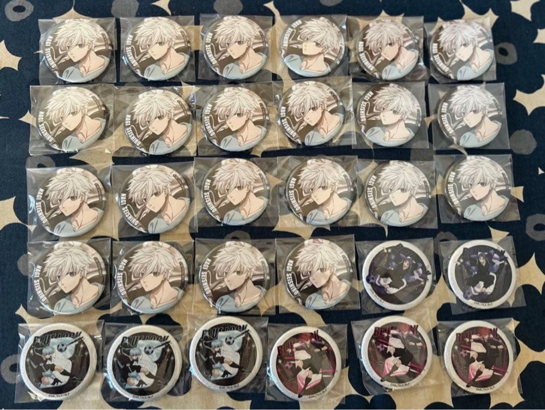 ブルーロック ブルロ ナイトサッカー 缶バッジ グリッター レア