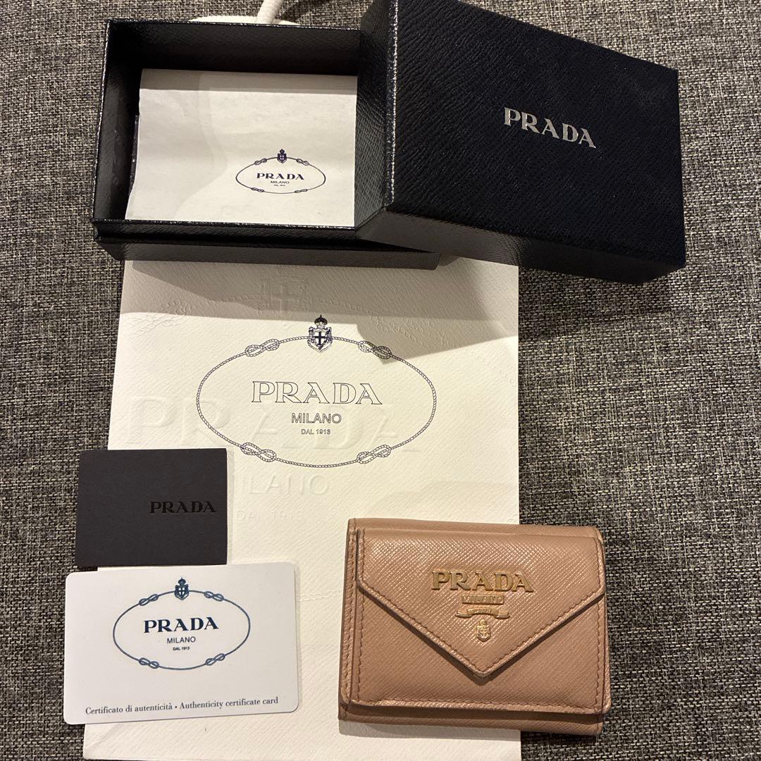 最終値下げ【正規品】PRADA サフィアーノレザー 三つ折り財布 ベージュ