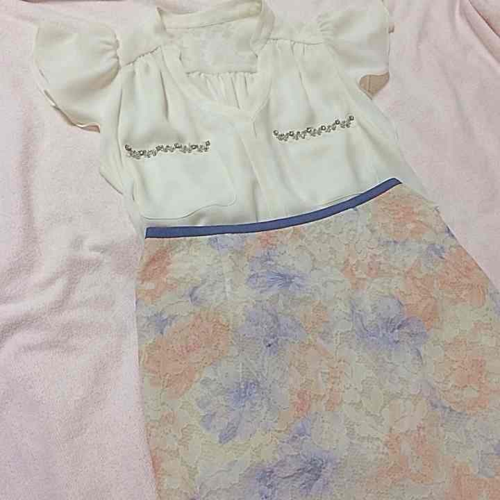 フラワーボンディングレーススカート