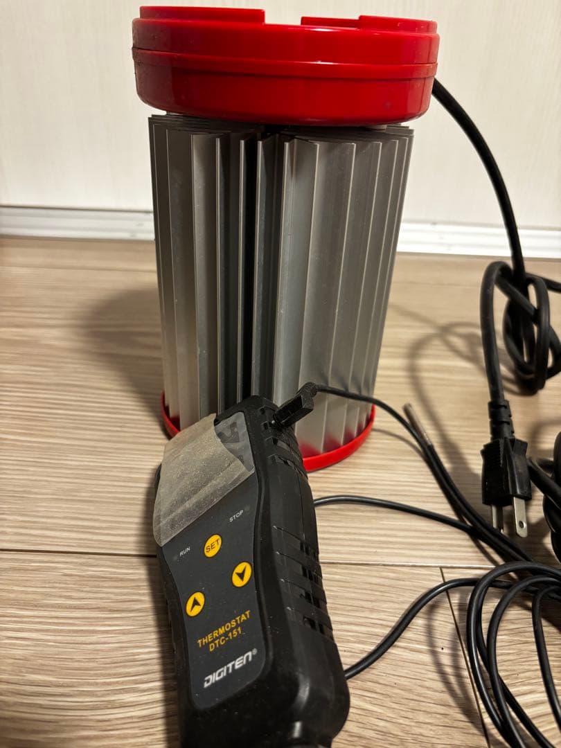 2点セット パネルヒーター　NS250　昭和精機工業、サーモスタット