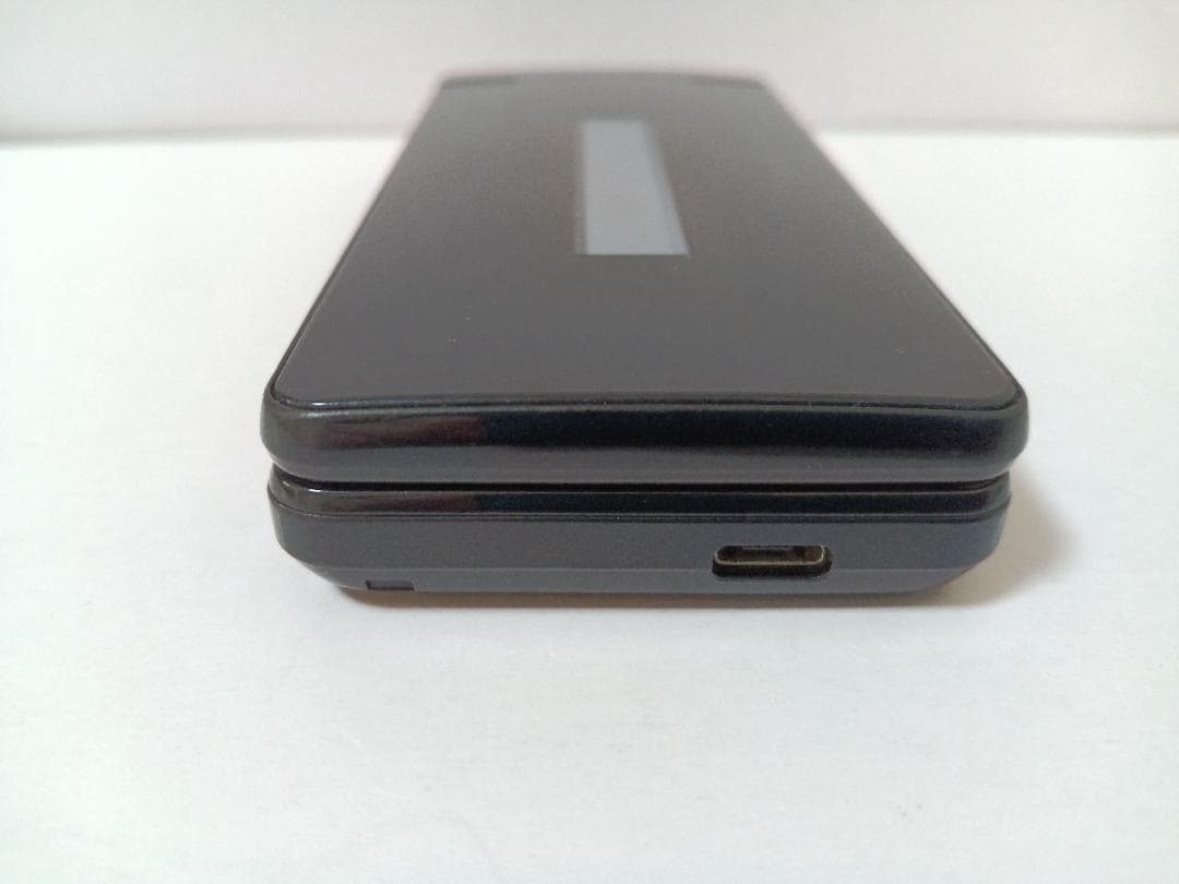 ☆ Y!mobile AQUOS ケータイ3 806SH ブラック