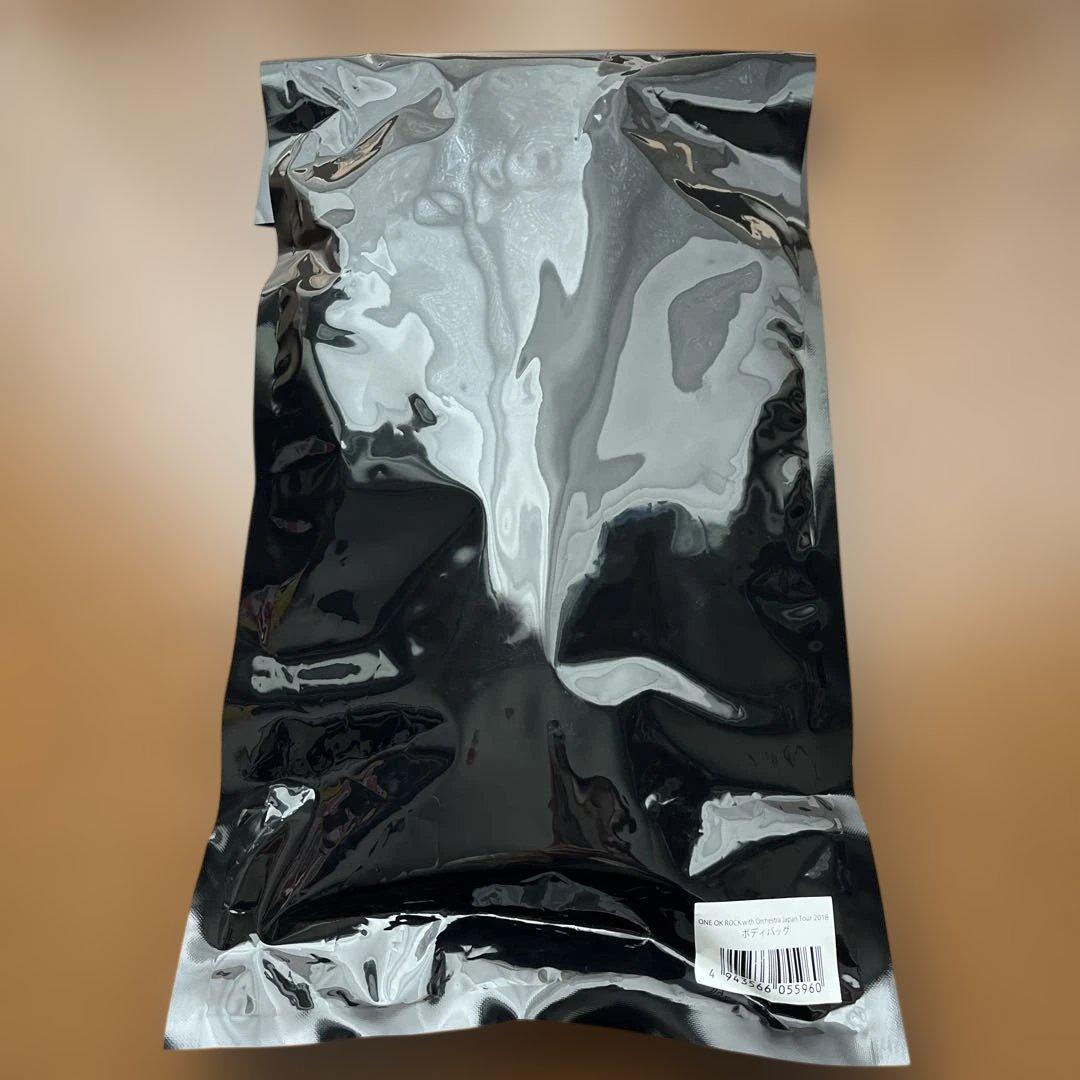 ONE OK ROCK ボディバッグ