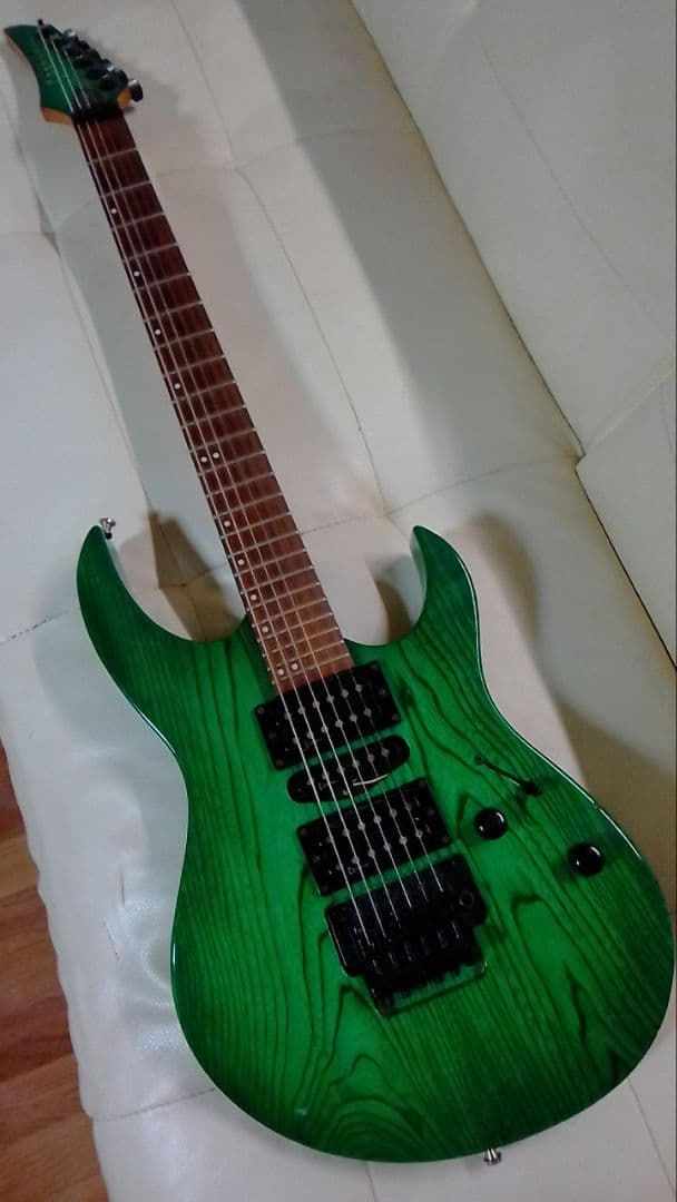 Cobran FーG2 24フレット