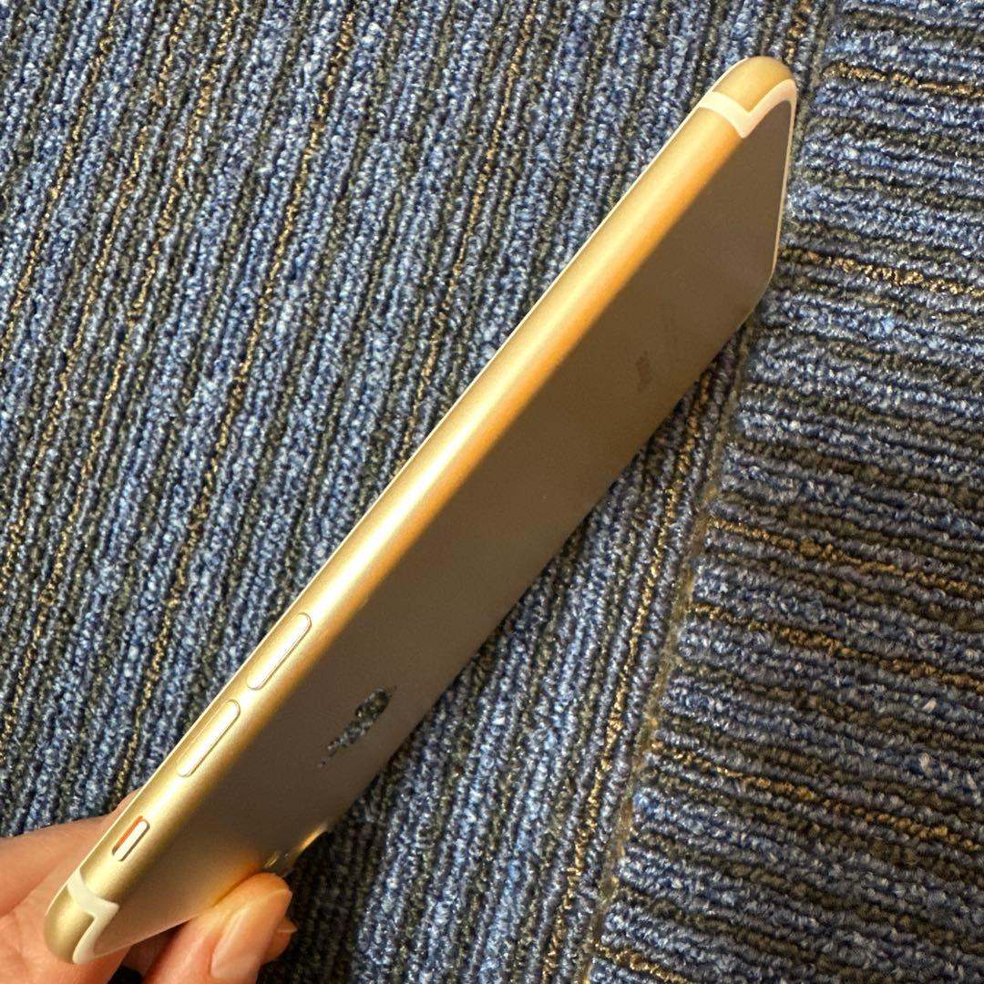 iPhone 7 32GB バッテリー82%