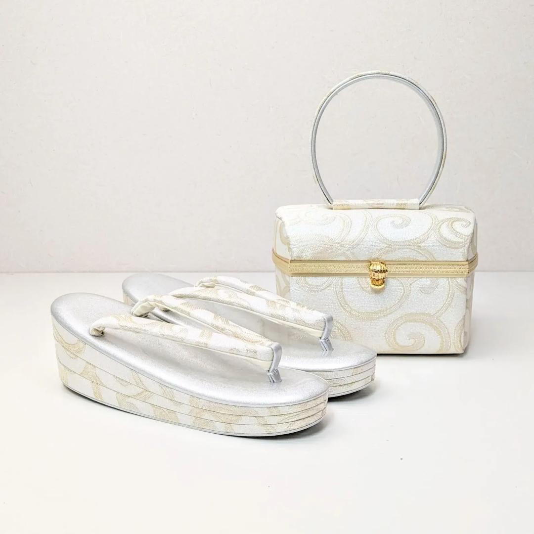 和装 草履 バッグ セット 白 シルバー 帯地 フリーサイズ u71-1