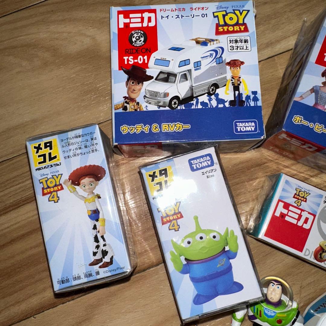 新品同様トイストーリー　トミカセット　アンディルーム　・ピザプラネットトラック