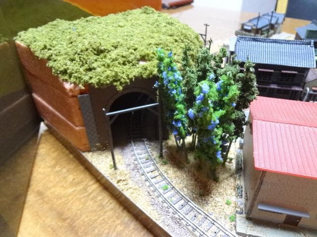 完成品 Nゲージ鉄道模型 昭和の鉄道模型をつくる レイアウト　ジオラマ　ジオコレ