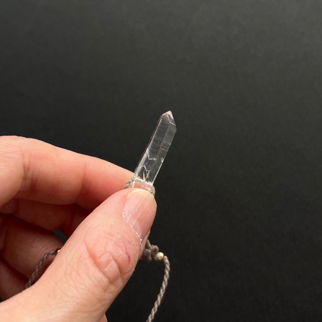 ヒマラヤ産クリスタル+アクアマリンのマクラメ編み 天然石ネックレス