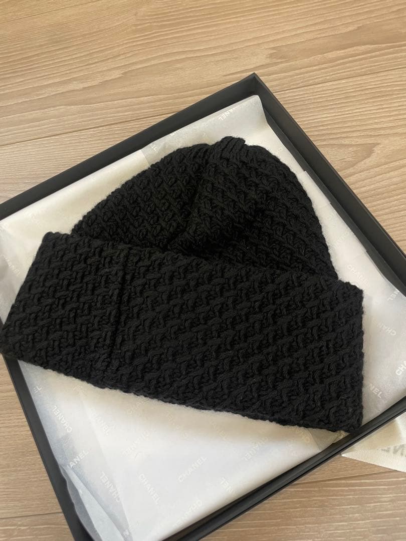 新品・未使用【CHANEL】ニット帽　ブラック 嬉しい男女兼用＆100%カシミヤ