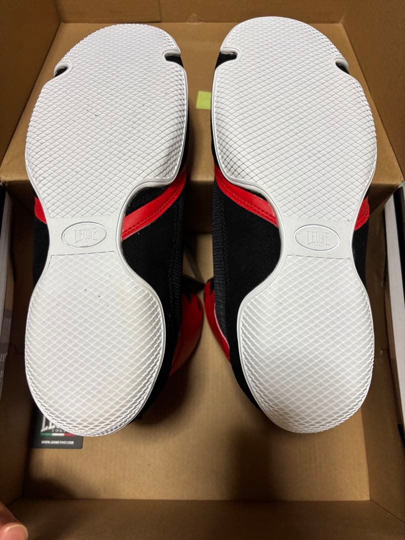 LEONE ボクシングシューズ 赤/黒